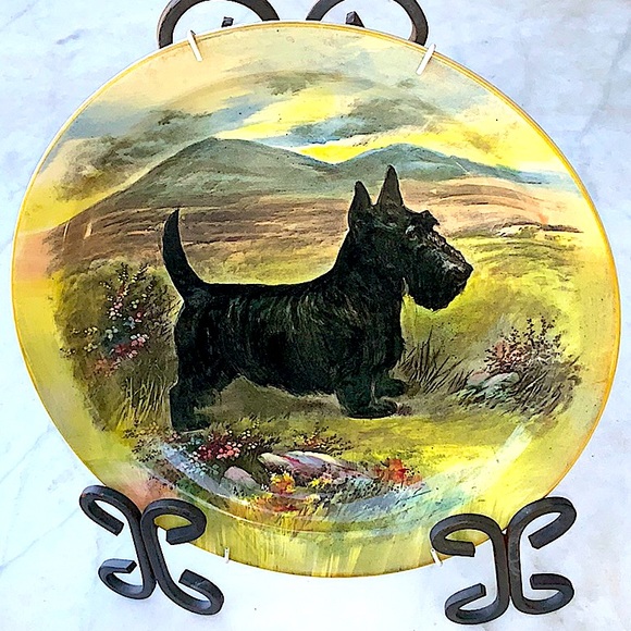 ROYAL DOULTON DOGS BREAD SCOTTISH TERRIER PLATE 10 1/2 INCH MADE IN ENGLAND - Picture 3 of 7